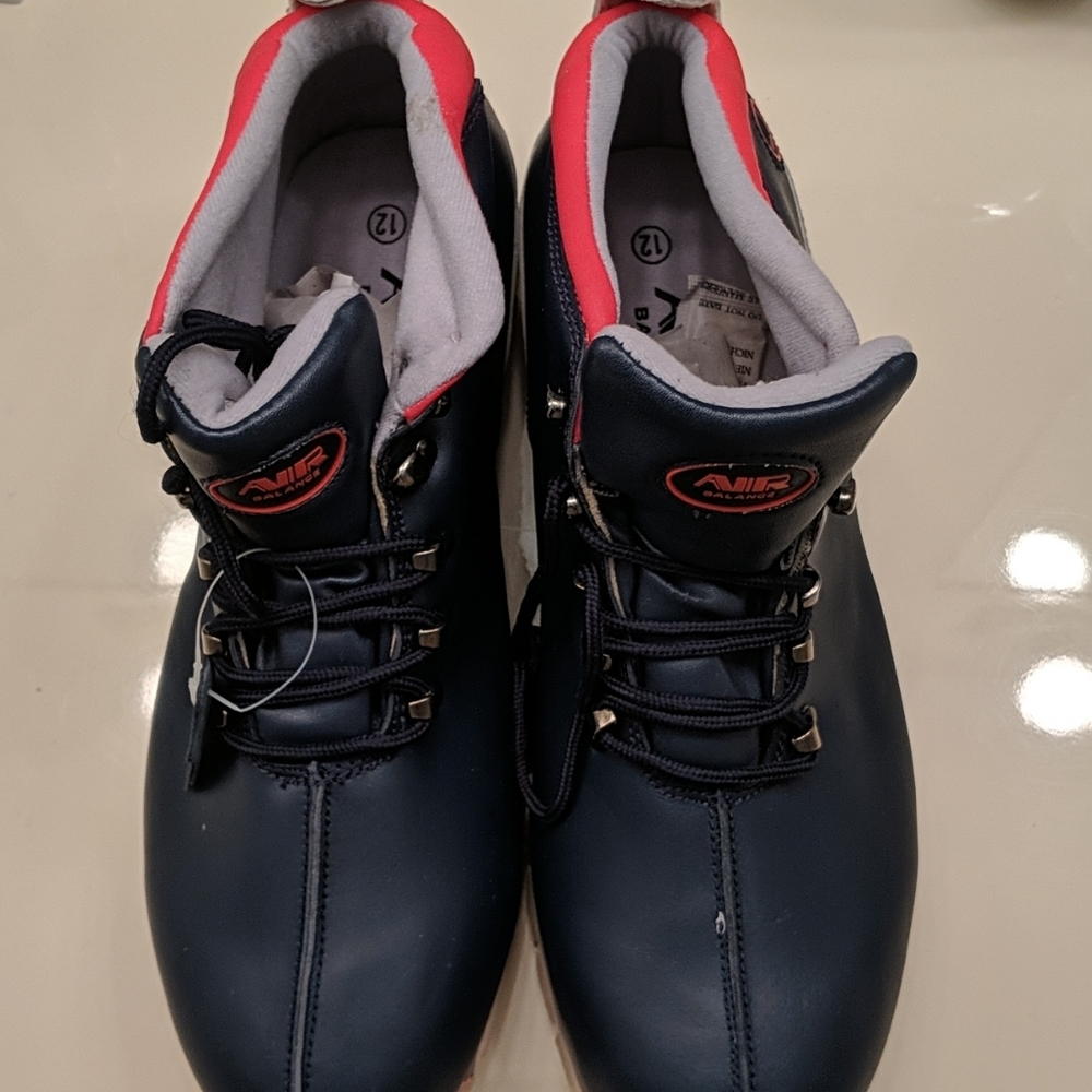 Brand new Men's Air Balance Sneakers